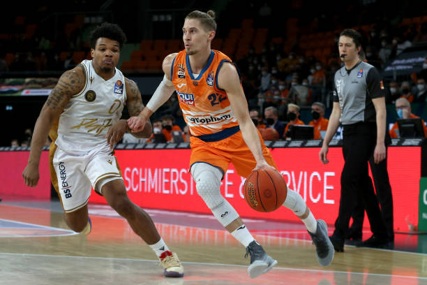 每周不低于 每周不低于